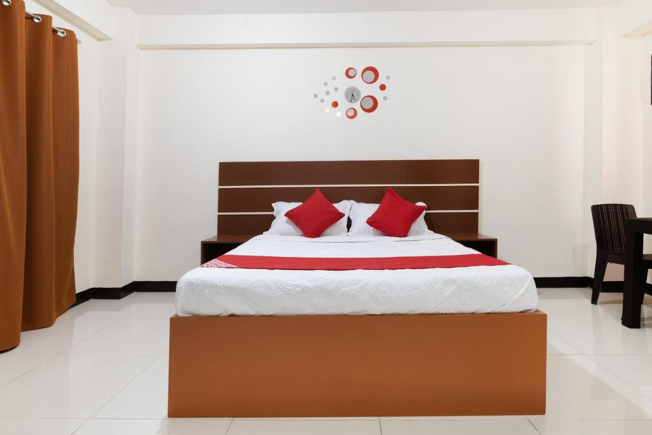 Oyo 578 Red Velvet Suites 마닐라 외부 사진